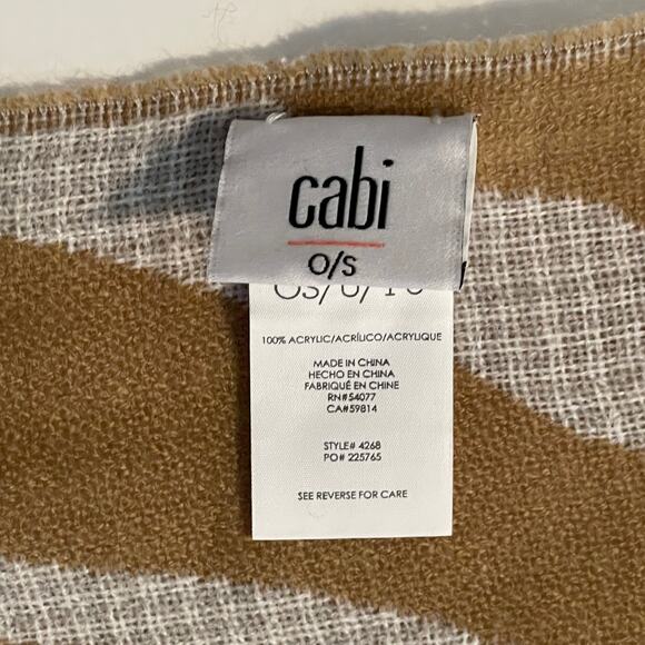 Cabi 4268 Tigress Blanket Scarf Womens One Size Winter White & Camel Soft Fringe - Picture 8 of 9